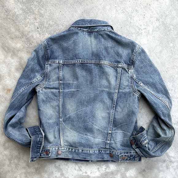 GAP Classic Denim Jacket Size Small - Picture 2 of 3